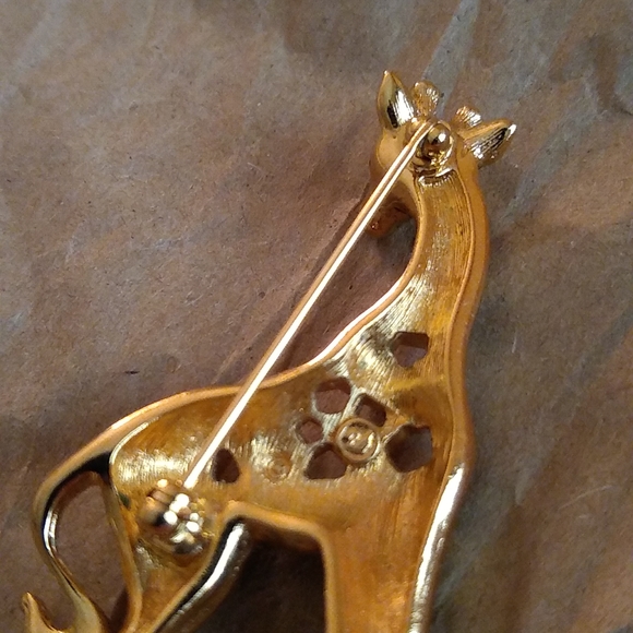 Swarovski Giraffe Brooch - Picture 4 of 4